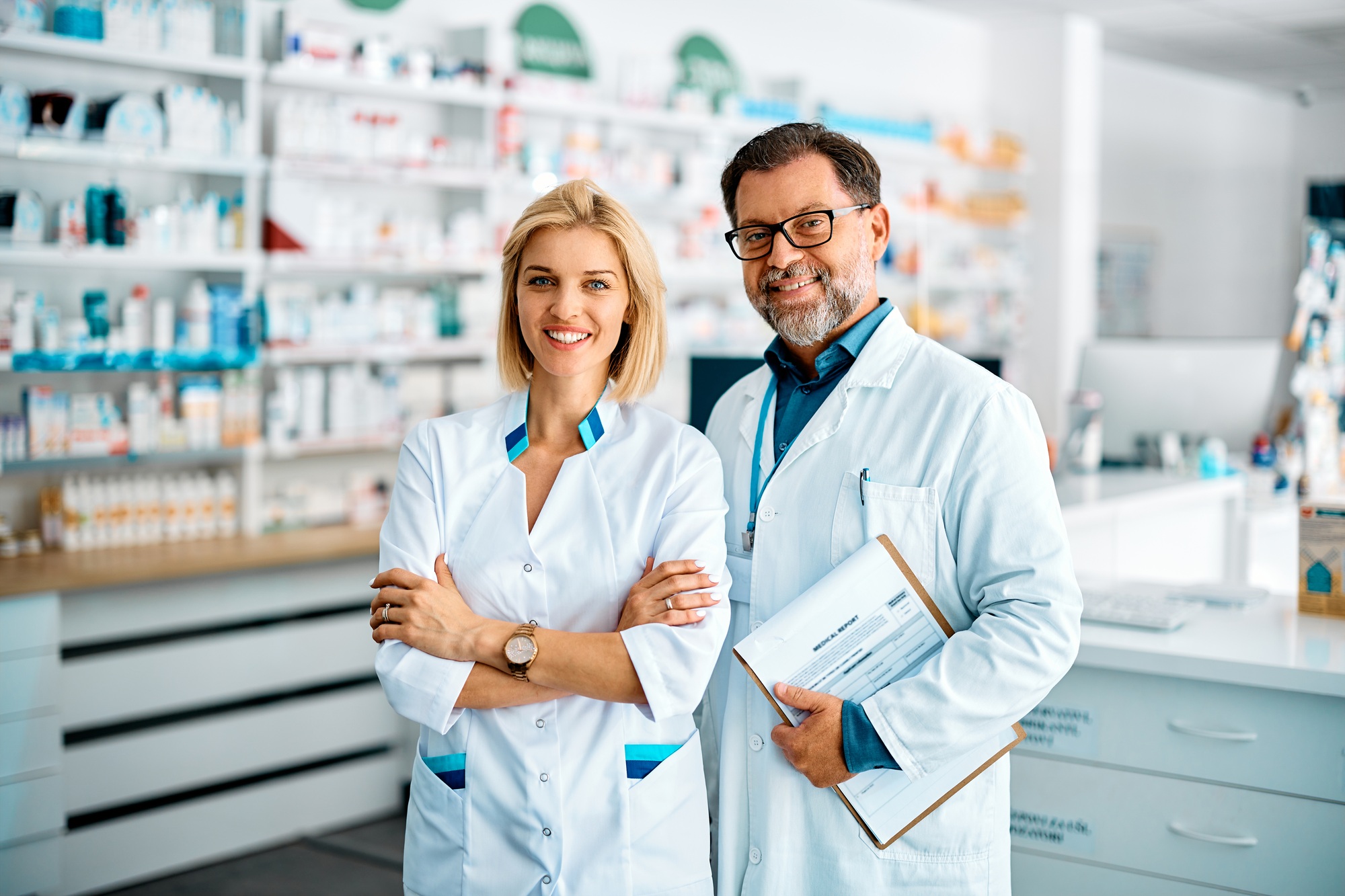 Equipo de profesionales farmacéuticos de Artix Pharma